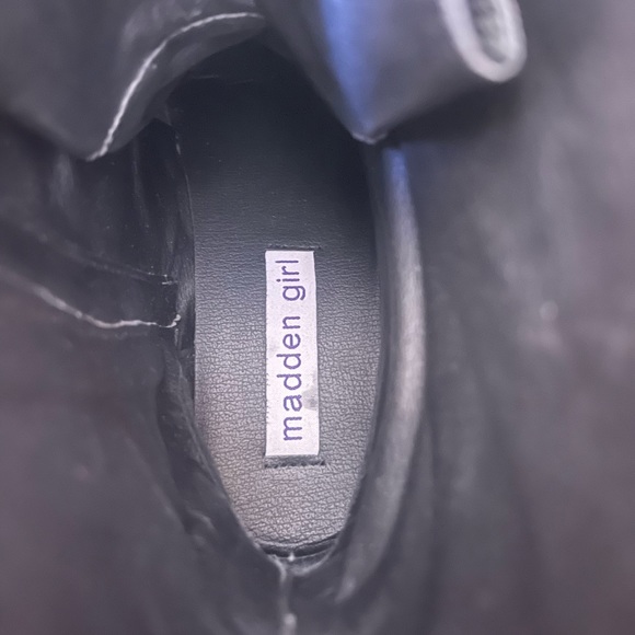 Madden Girl Combat Boots - Picture 3 of 5